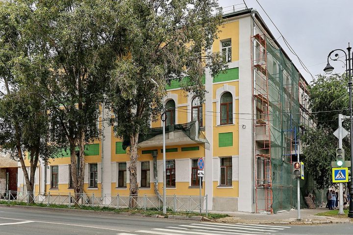 старый жилой дом