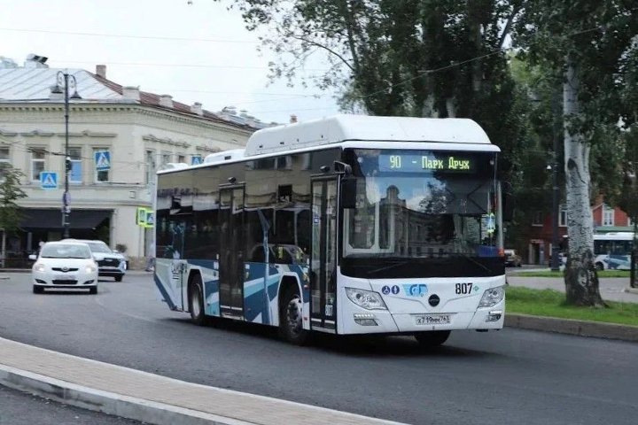 автобус 90